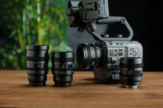 Vì Sao Ống Kính Cinema Luôn Đắt Đỏ? Khác Biệt Gì Với Ống Kính Chụp Ảnh Thông Thường?