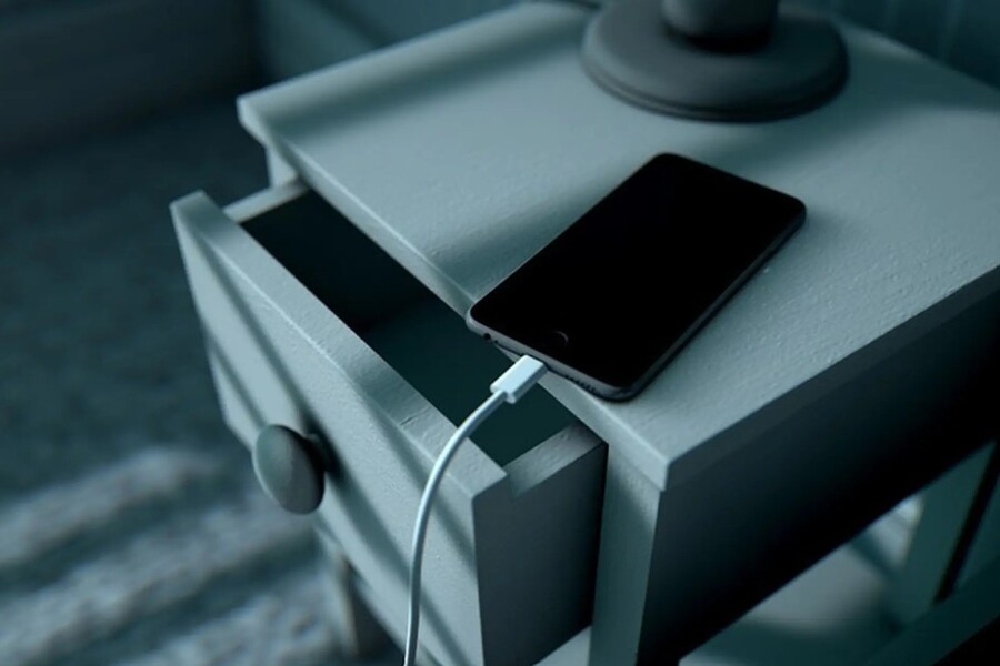 Sạc điện thoại qua đêm: Thói quen nguy hiểm hay nỗi sợ lỗi thời?