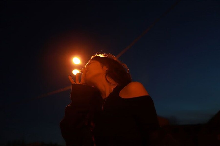 Khám Phá Các Concept Chụp Ảnh Hiệu Ứng Loé Sáng Đang Được Ưa Chuộng