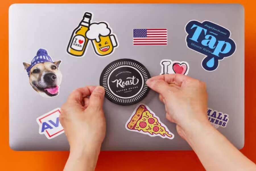 Vì sao việc trang trí laptop lại có thể khiến thiết bị giảm tuổi thọ đáng kể?