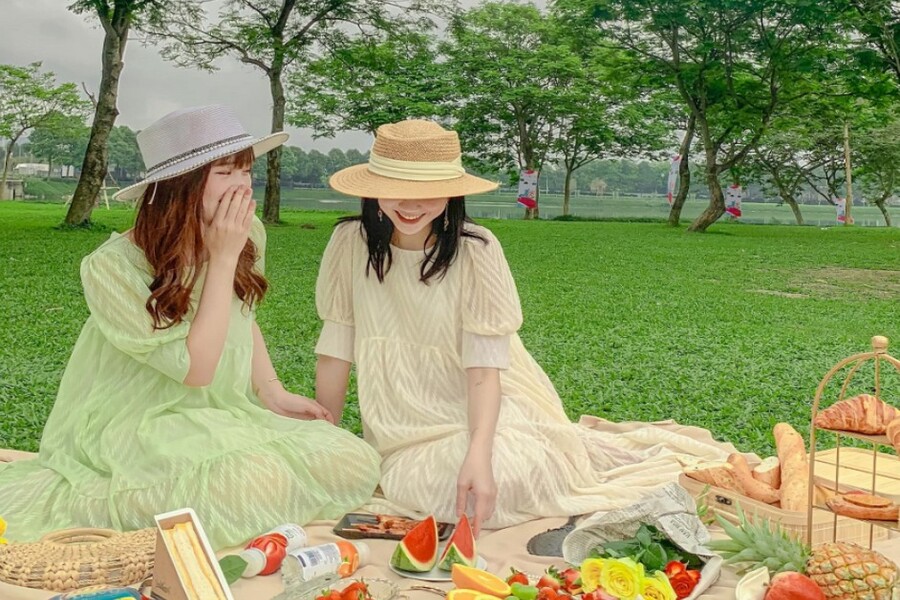 Cách chụp và các concept chụp ảnh picnic mùa hè đẹp, tự nhiên và cực chill